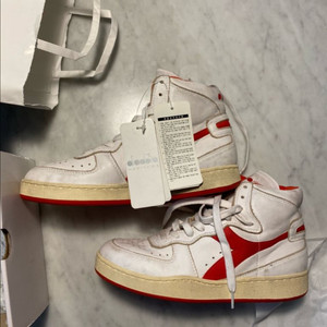 디아도라 헤리티지 농구화(가격인하)