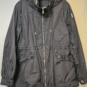 몽클 셀린 디올 버버리 노스 아미