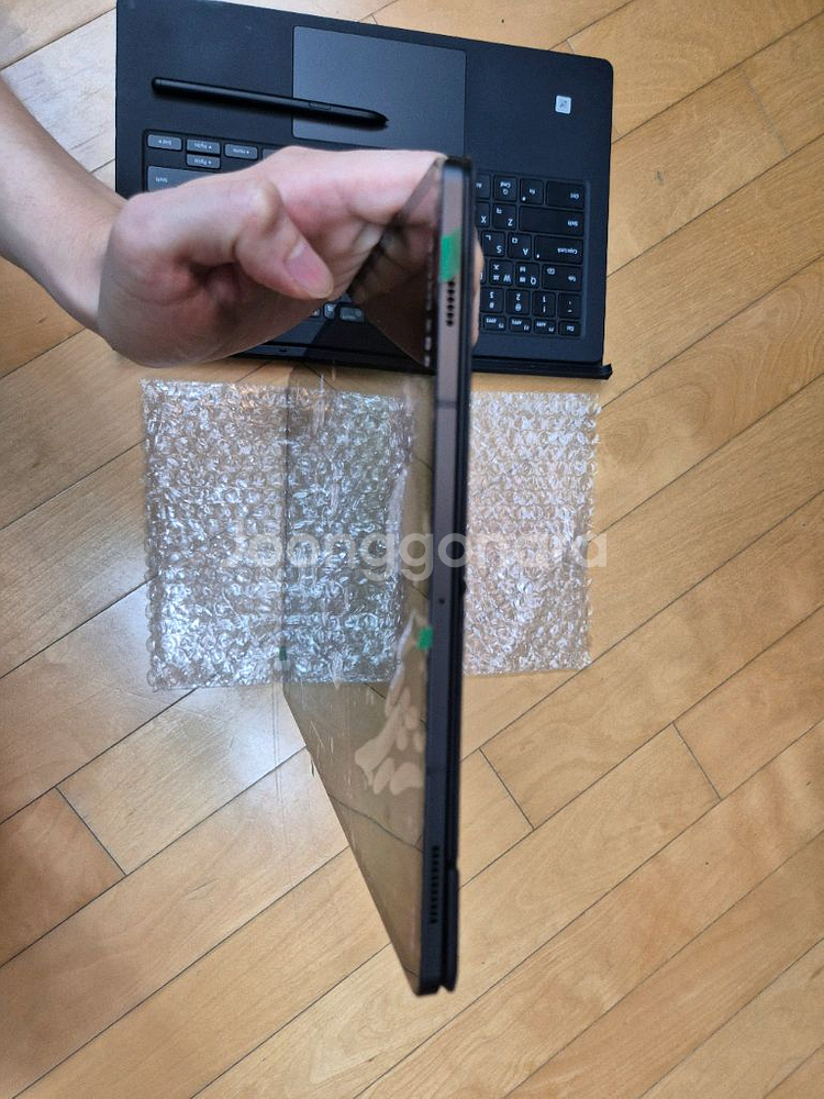 갤럭시 탭 S8 울트라 WI-FI 128GB 판매합니다.--3