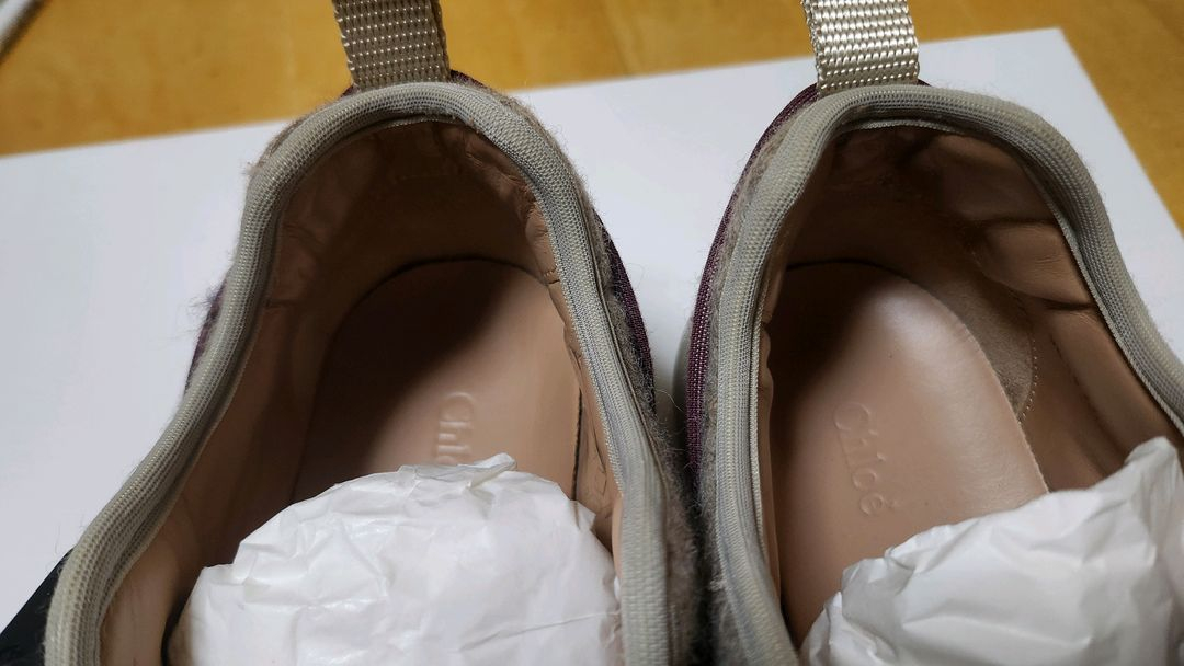 끌로에 소니 스니커즈 이미지