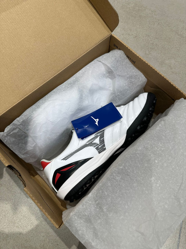 미즈노 모렐리아 네오 4 프로 풋살화 275 (새상품)--1