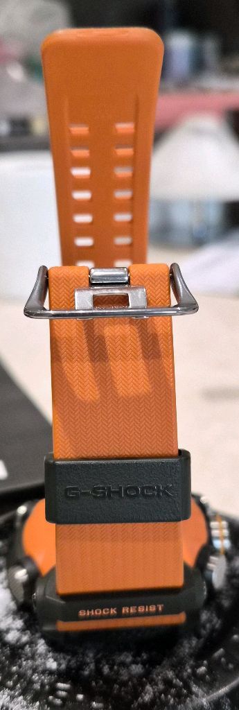 지샥 GG B100 1A9DR 시계판매합니다.--5