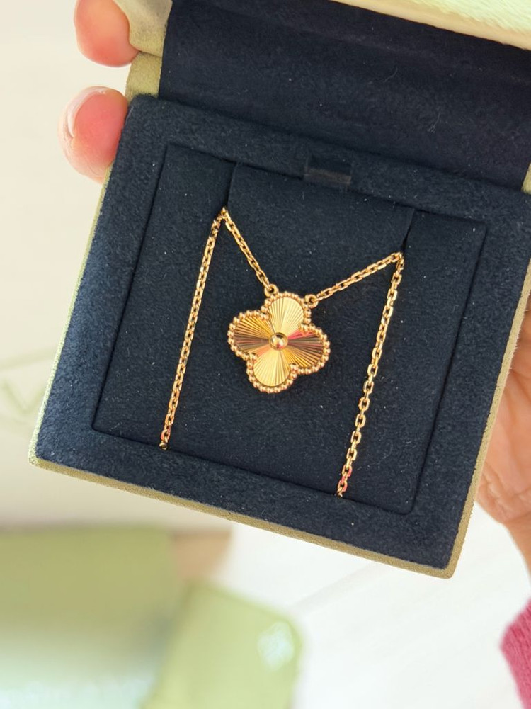 반클리프 기요세 목걸이--2