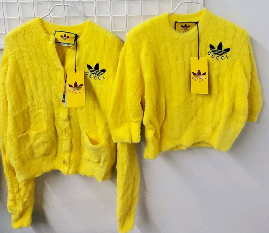 구찌 아디다스 콜라보 니트 가디건 팝니다--0