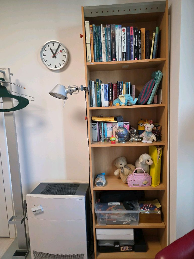 원목 6단 책장과 한샘 3단유리문수납장--1