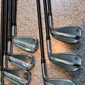 테일러메이드 P790 포지드 카본과 스틸 사진10장