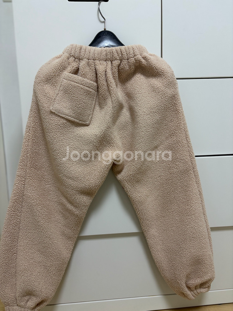 동그라미 뽀글이 바지--1