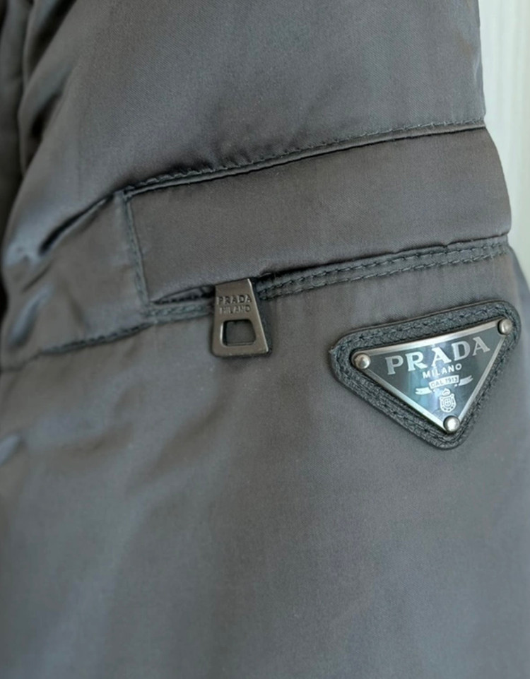 정품 프라다 여성롱패딩 이미지