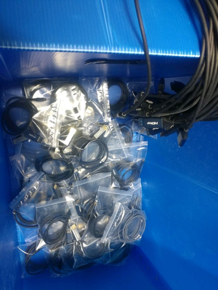 USB C to DP / HDMI 케이블 이미지