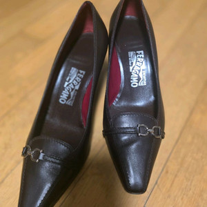 페라가모(정품) 가죽 펌프스고급, 세련된 클래식 로우힐