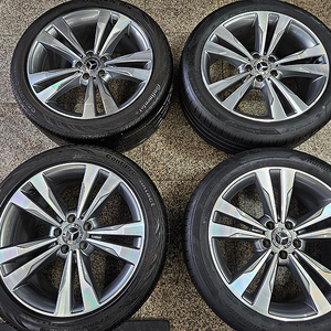 벤츠 W222 S500 순정 정품 19인치 휠 타이어 셋트