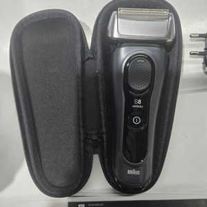 브라운 시리즈 8 전기면도기 8663cc 세트