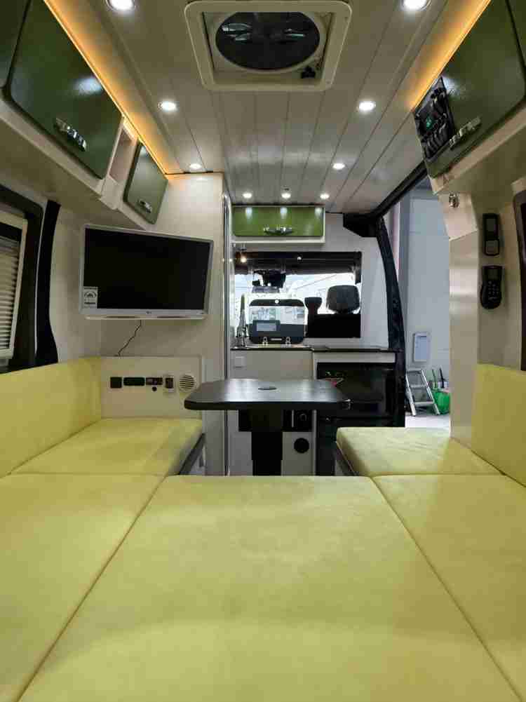 신차급 컨디션! 르노마스터 전시차량 알브이인조이 무상 A/S 한정매물--9