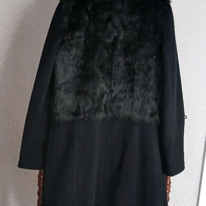 QUA 블랙 퍼 울코트 55사이즈(상태최상)