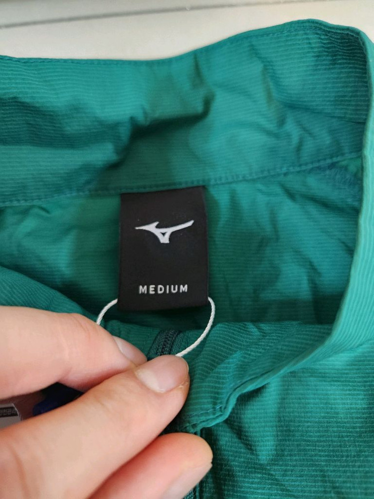 가격내림/미즈노 반집업 바람막이 피스테 새상품/M사이즈 급저렴판매--2