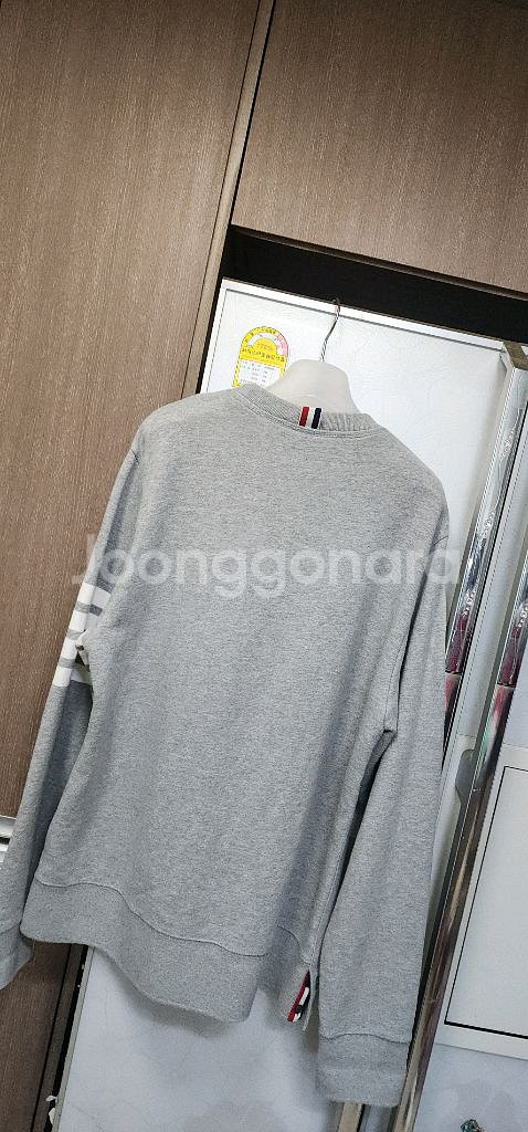 톰브라운 초간지 스웻셔츠--3