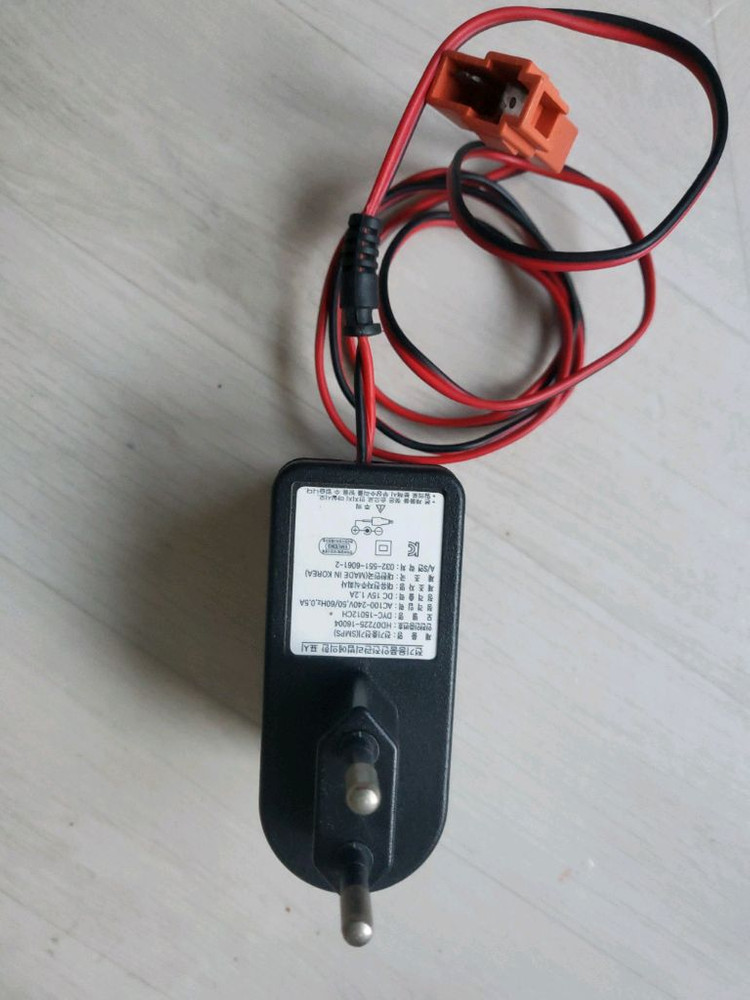 전동,슛팅,드라이빙등등 모터 리모컨과 게임용 충전기 기기충전및 컴퓨터 연결 장치잭--7