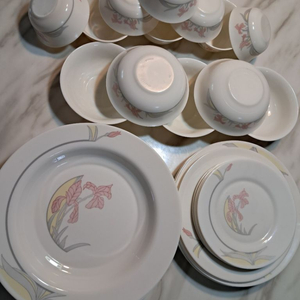 빈티지 프랑스 아코팔 밀크글라스 개당값