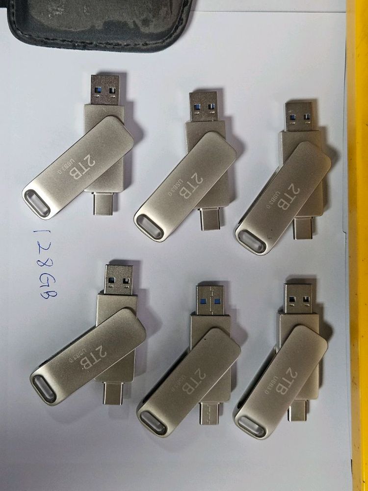 USB 메모리 128gb , c타입 휴대폰저장소 이미지