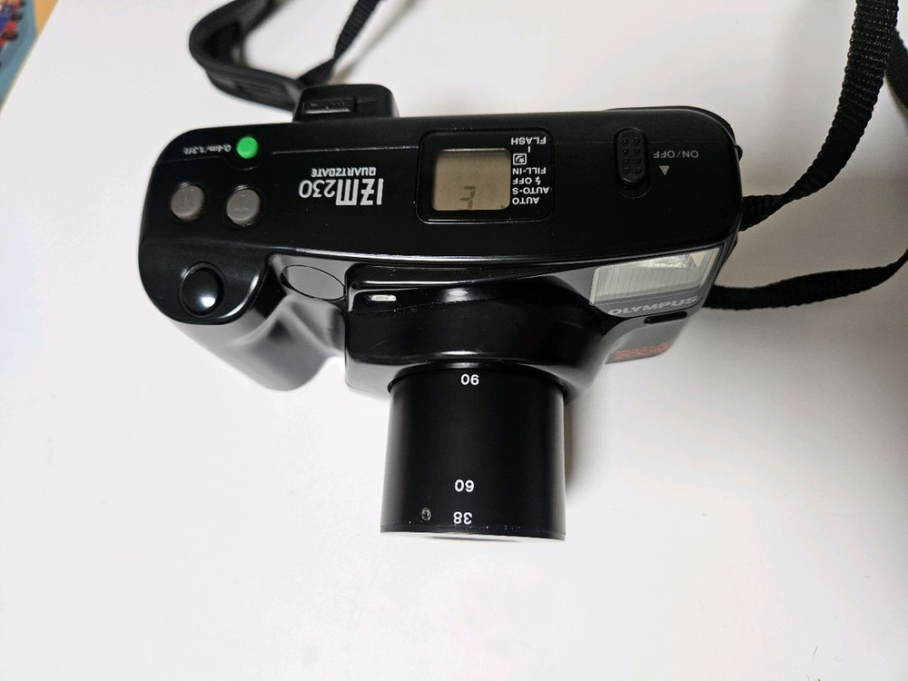 올림푸스 필름카메라 IZM230 팝니다--1