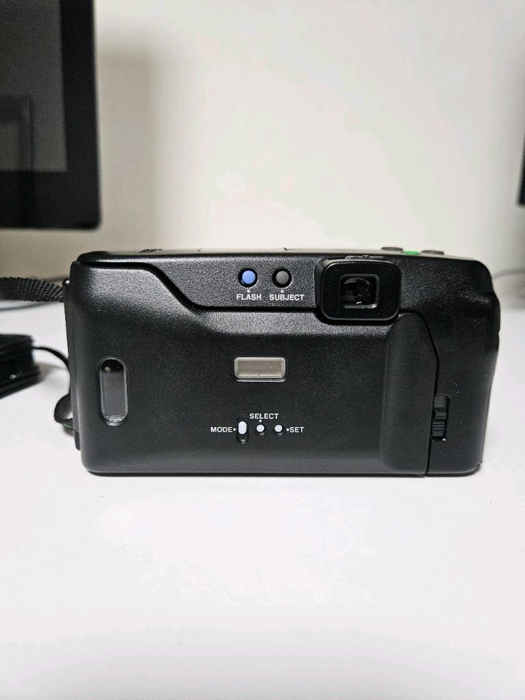 올림푸스 필름카메라 IZM230 팝니다--3