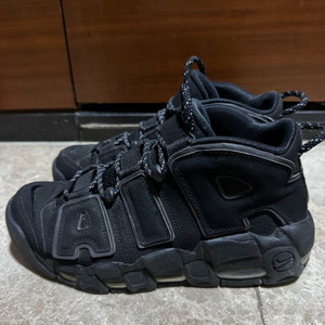 265)나이키 에어 업템포 올블랙