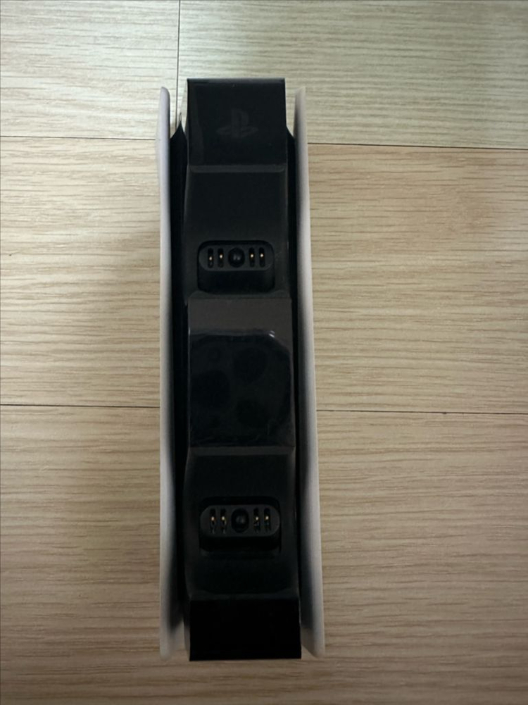 ps5 듀얼센스 블랙,충전거치대 팝니다~~~~~--5