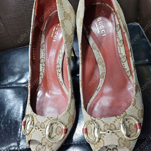 구찌 GG 패턴 펌프스