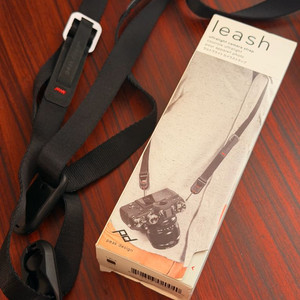 픽디자인 리쉬 블랙 카메라 스트랩