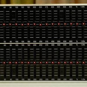 베링거 이퀄라이저 31밴드 FBQ6200HD 이미지