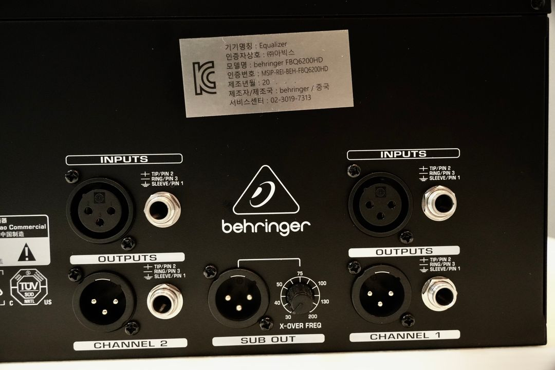 베링거 이퀄라이저 31밴드 FBQ6200HD 이미지