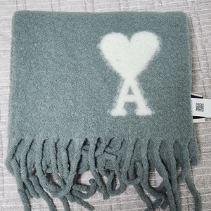 아미 빅 하트 로고 오버사이즈 머플러 앤틱 클레이 색상 새상품