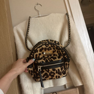 쥬시꾸띄르송치 호피 미니백팩