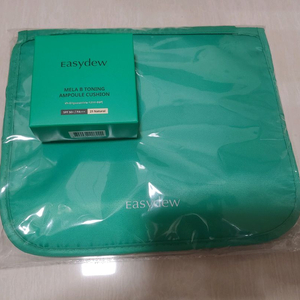 (미개봉 새상품)이지듀 기미쿠션 21호+트래블백세트