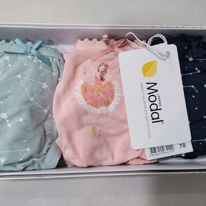 첨이첨이 여아삼각팬티 70호 3매입 1박스 모달원단 새상품