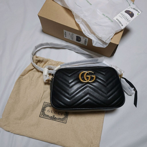 구찌 마몬트마틀라세 카메라백