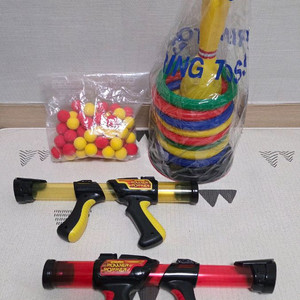 장난감 정리중~