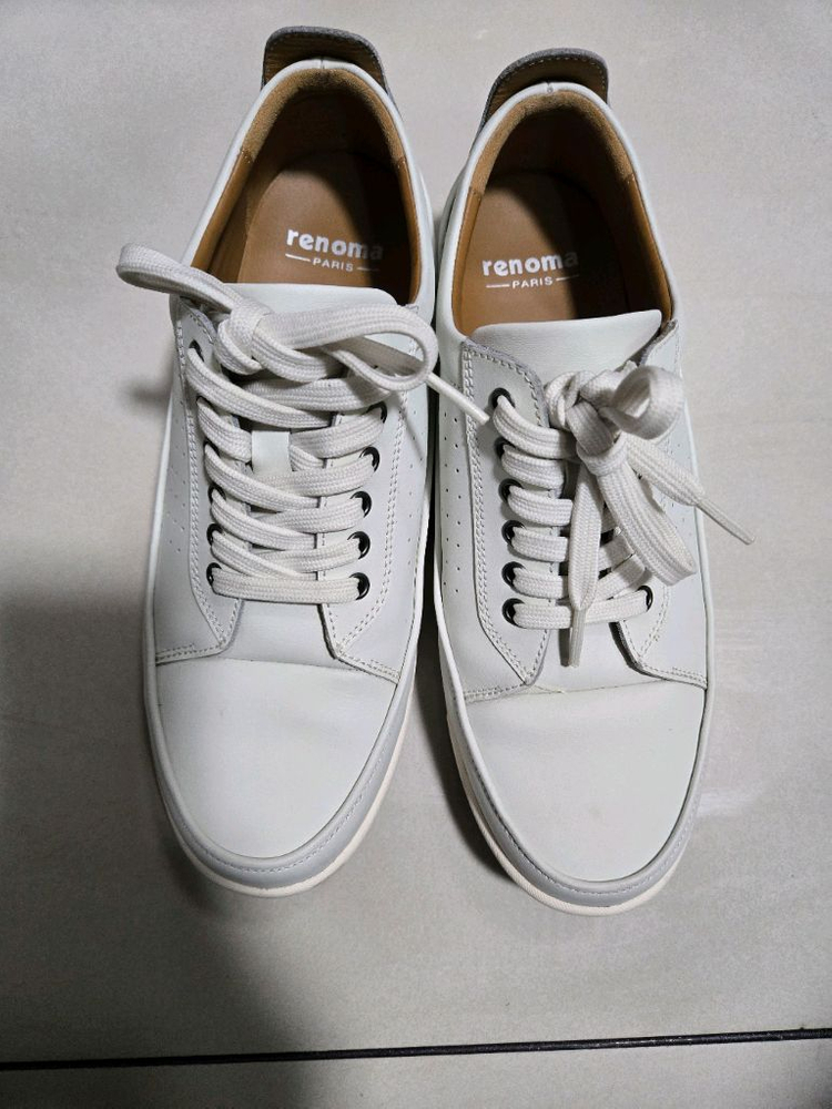 레노바 스니커즈 힌색 270사이즈--5