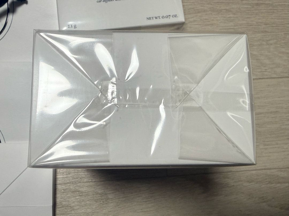 딥티크 차량용 방향제 로즈 디퓨져셋트(케이스+리필)미개봉 새상품--2