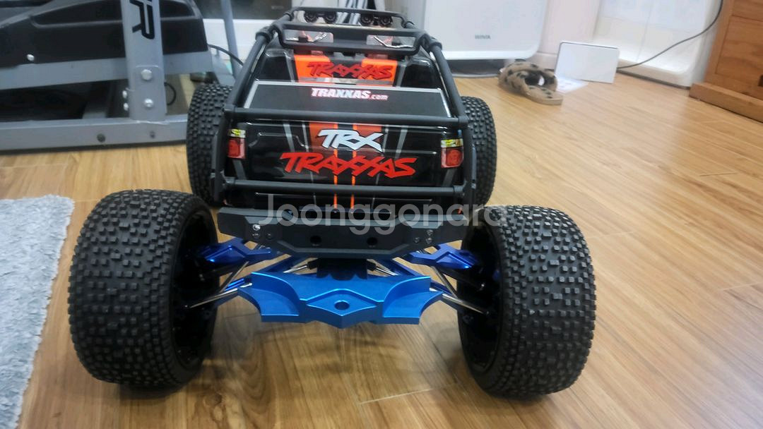 트랙사스 서밋 rc카 1/8--1
