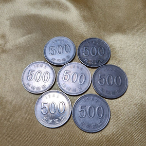 1982년,83년,84년,87년 500원 동전