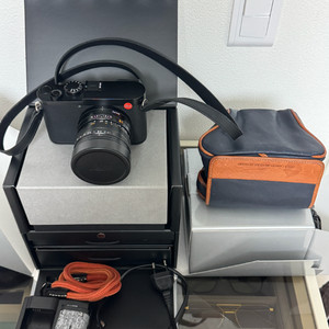 라이카 Q2 & BP-SCL6(Q3 배터리)