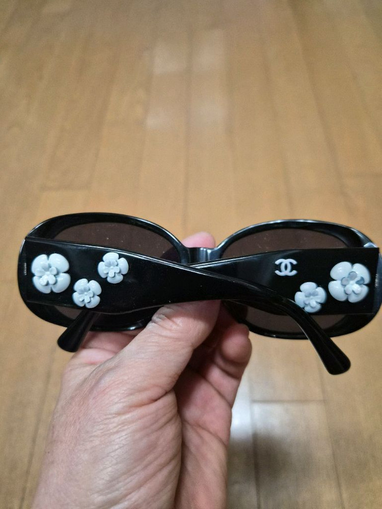 (정품) 샤넬 까멜리아 CC 로고 선글라스 (셀린느 베르사체 안경테 구찌 오클리) 이미지