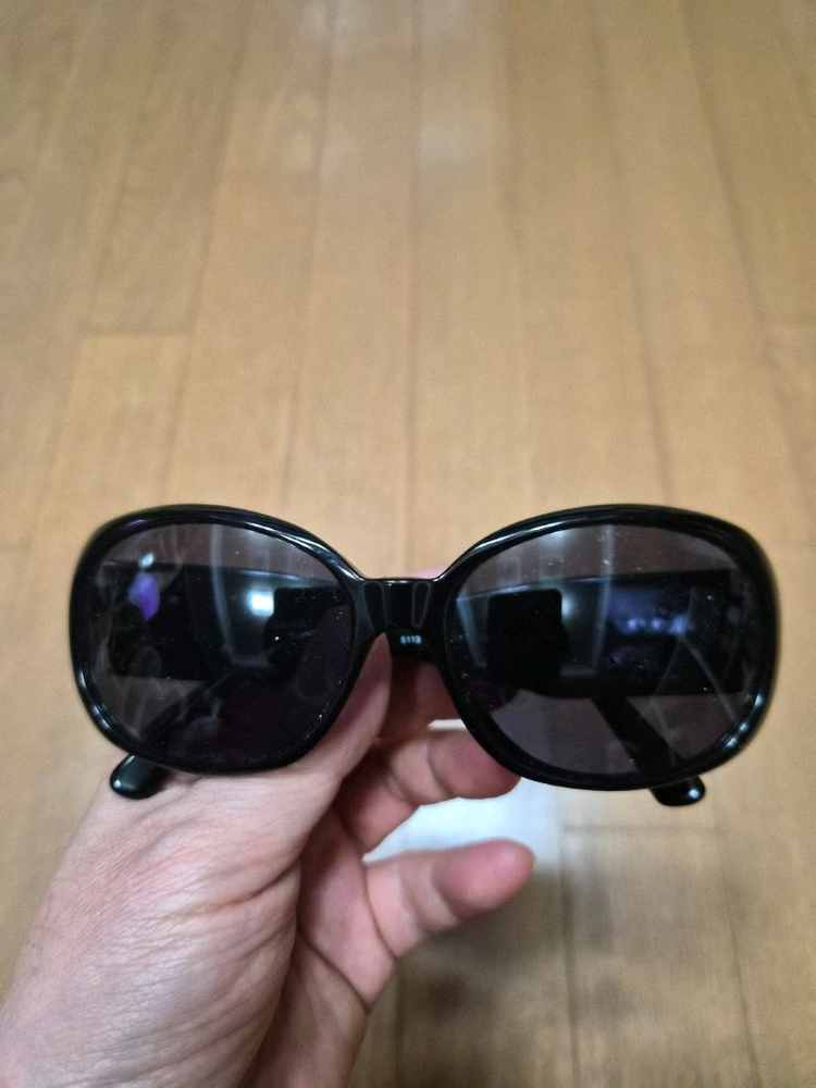 (정품) 샤넬 까멜리아 CC 로고 선글라스 (셀린느 베르사체 안경테 구찌 오클리) 이미지