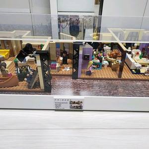 레고 10292 프렌즈 아파트 1회조립품 + 마징가케이스