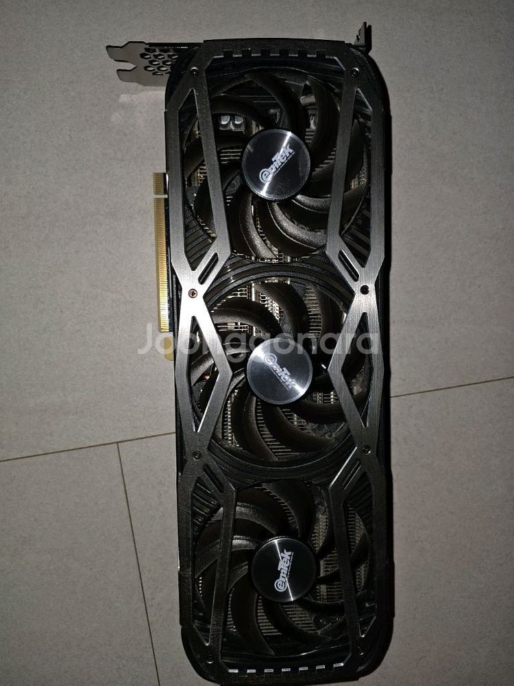 RTX 3090 그래픽카드 EMTEK BLACK EDITION RTX3090--1