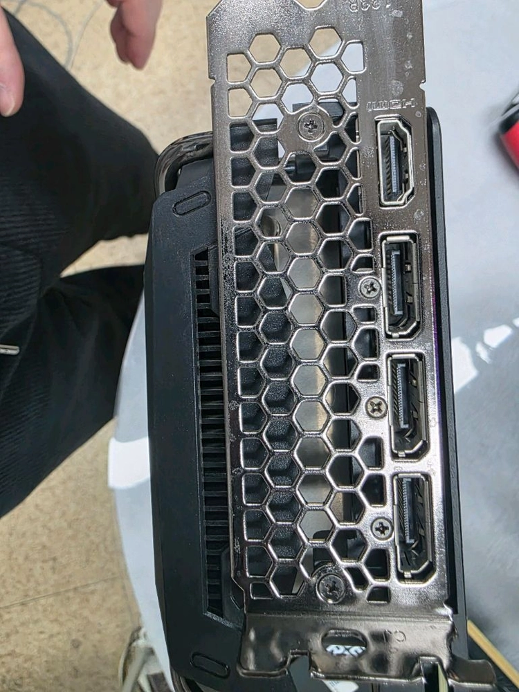 RTX 3070 Ti 그래픽카드 이미지