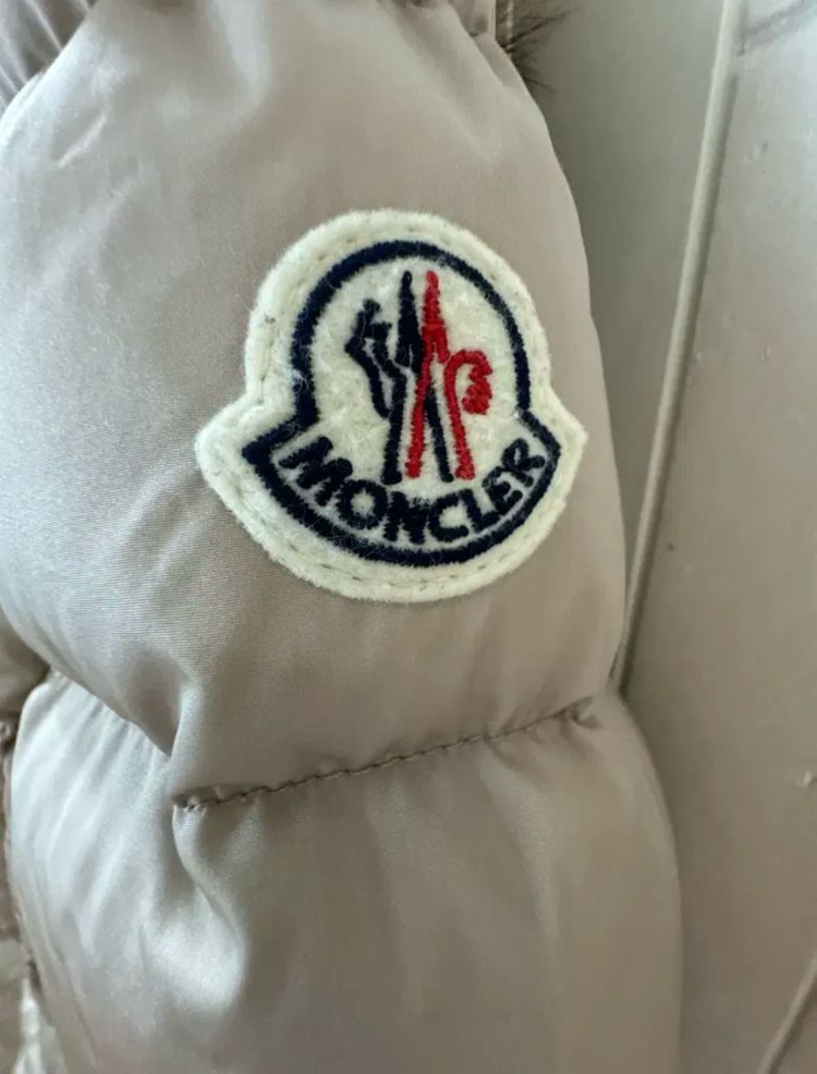 몽클레어 클로에 급처 이미지