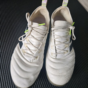 아디다스 코파 20.1 TF 풋살화 285mm