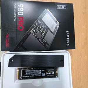 삼성전자 980 PRO M.2 NVMe SSD 500GB 정품 팝니다(방열판 추가로 드림) 이미지